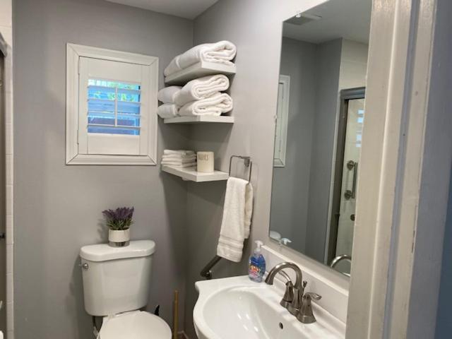 Modern 2/1 Near Midtown&beaches *
